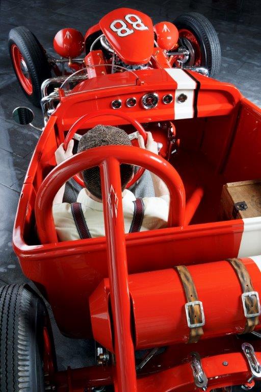 Für das Projekt haben Airbrush-Künstler Knud Tiroch und Spies Hecker Fragmente eines Ford A Roadster aus den 1930er-Jahren zu einem Hot Rod wiederaufgebaut. SH_PR_07_2015_SpeedRod_02
